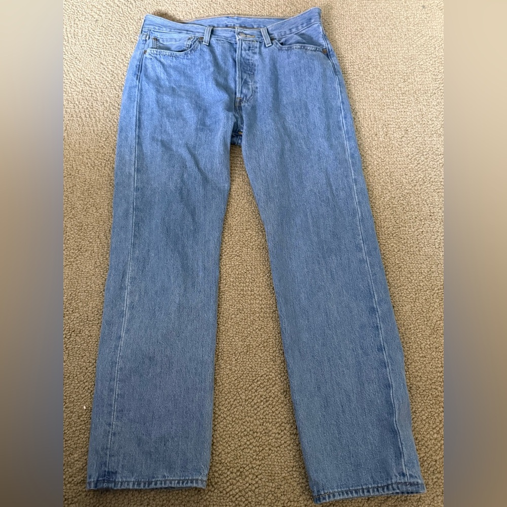Levi’s 501 Original fit non-stretch jeans light wash 32 W 29 L